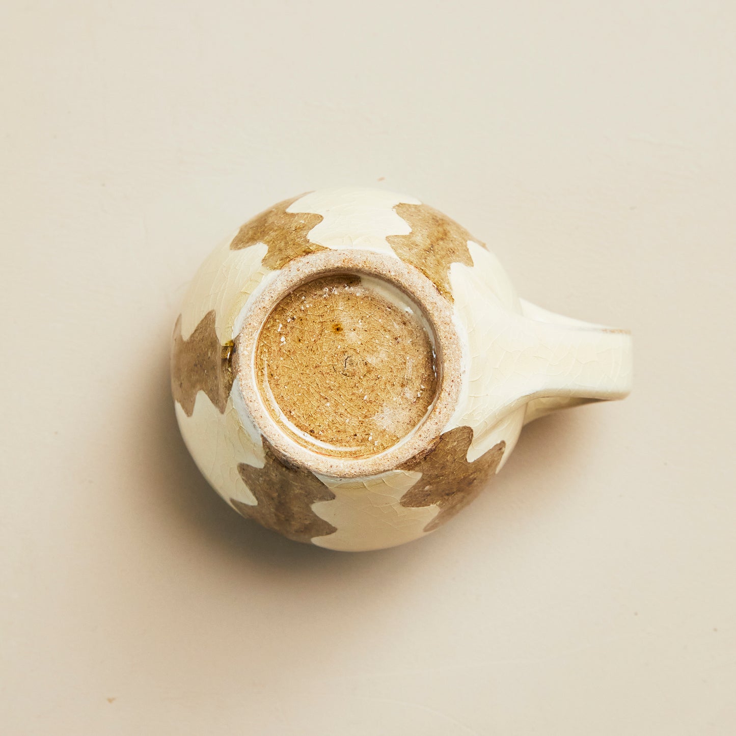 小代焼 ふもと窯 井上亮我 マグ【掻き落とし・波】