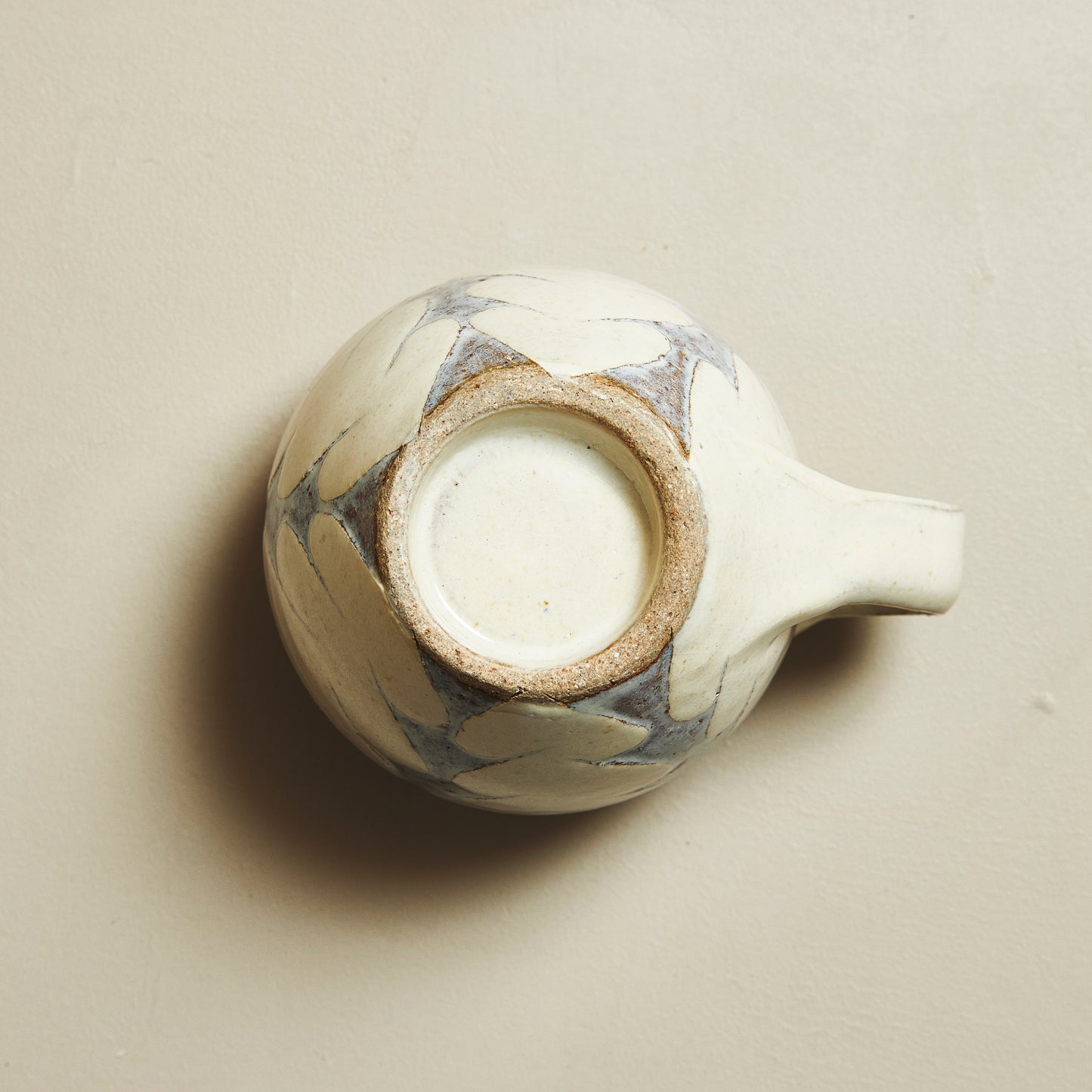 小代焼 ふもと窯 井上亮我 マグ 【掻き落とし・グレー】