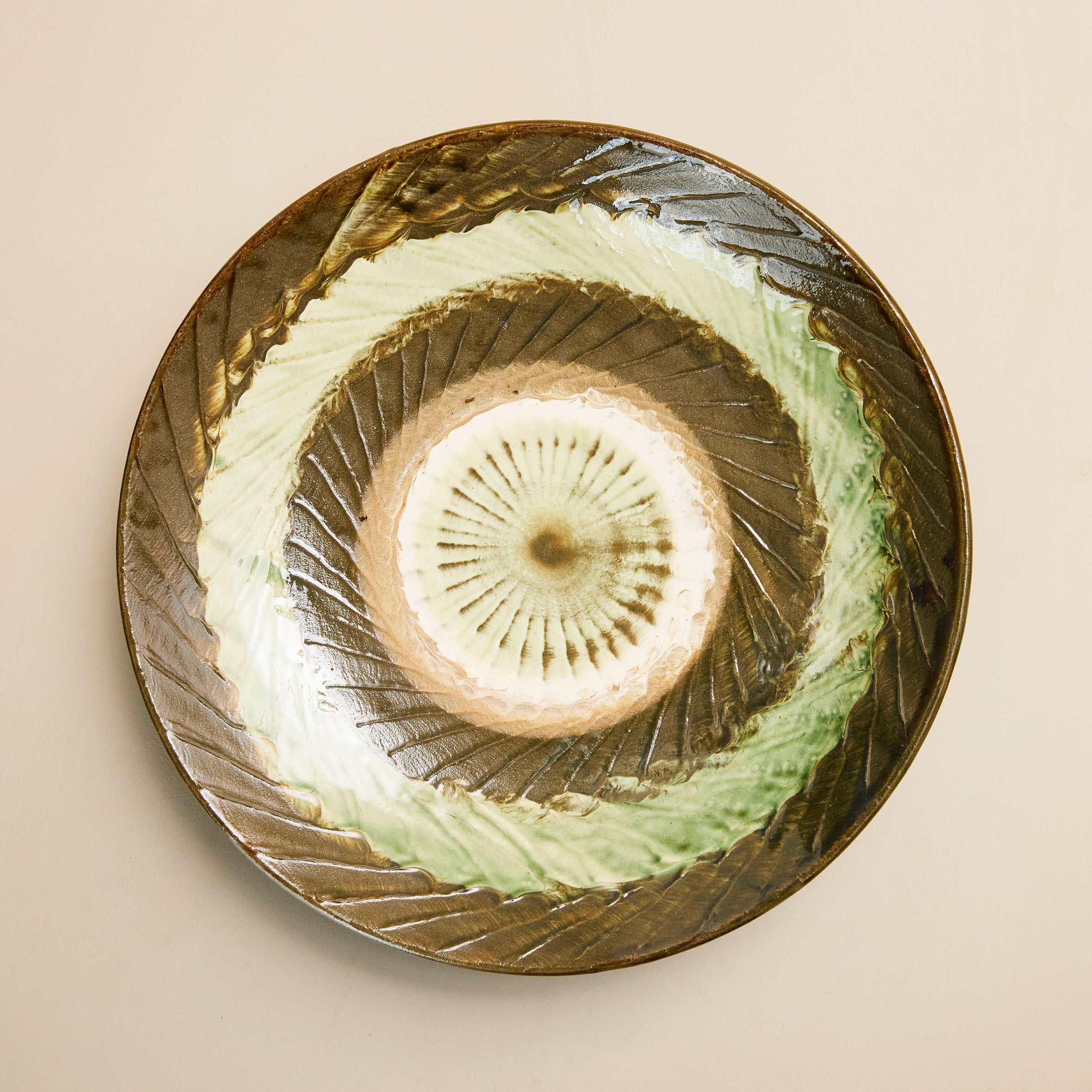 壺屋焼.小橋川永弘.緑釉.唐草.掻き落とし.大皿.希少品.未使用品.銘あり 小鹿田焼 黒木史人窯 黒木嘉津才 9寸皿 – IEGNIM