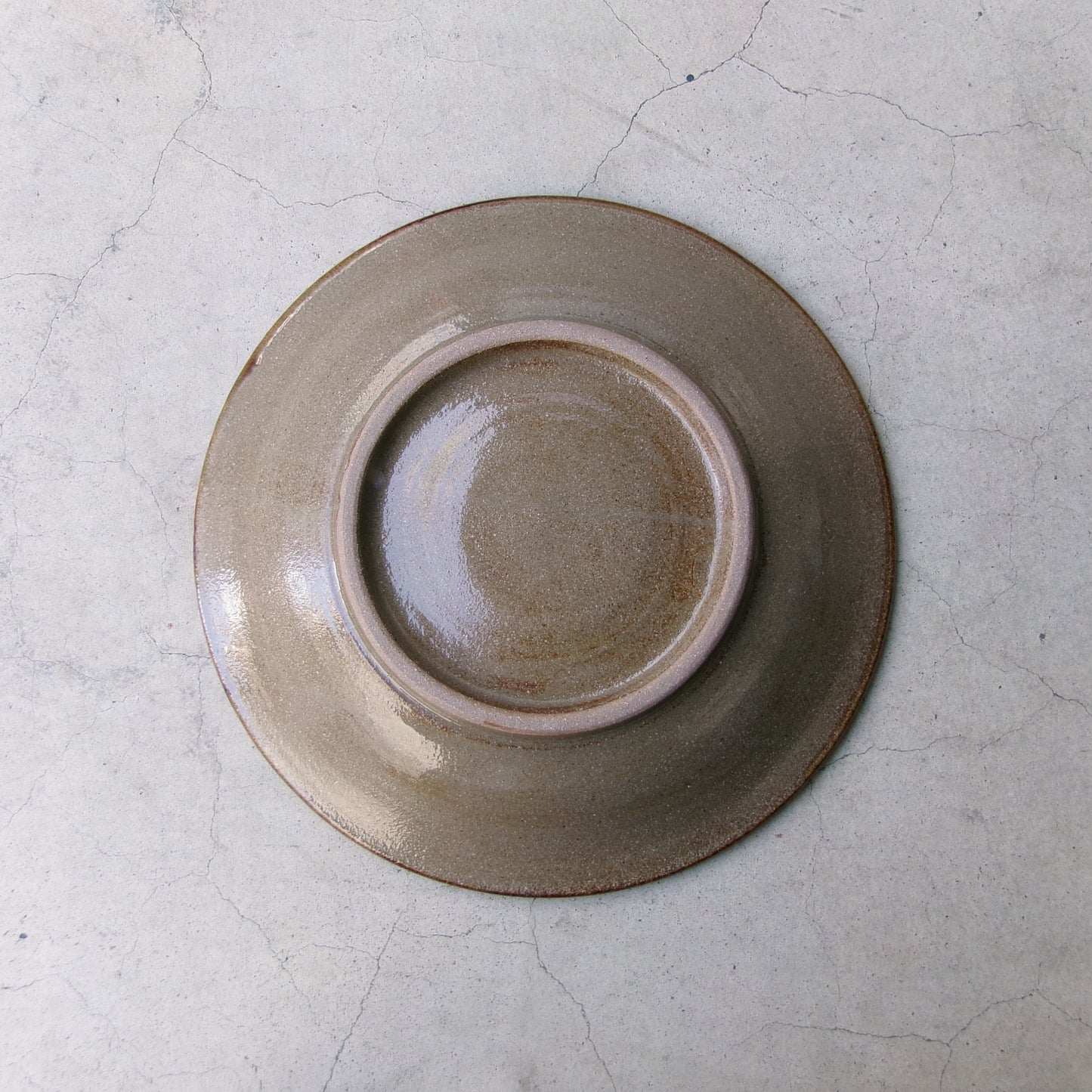 壺屋焼 陶眞窯 7寸皿【黒ゴス唐草】