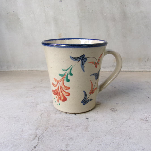 壺屋焼 陶眞窯 マグカップ【赤絵デイゴ】